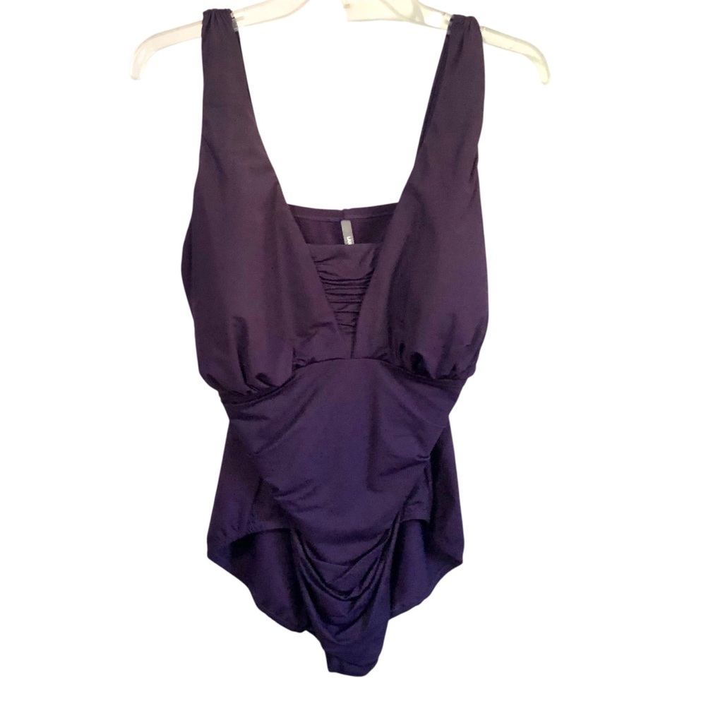 Lands End V Neck One-Piece Swimsuit in Deep Plum Size 16DD
